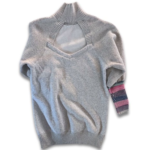 RARE Daily Practice by Anthropologie Cutout Tunic Sweater Gray Small EUC - Picture 3 of 7